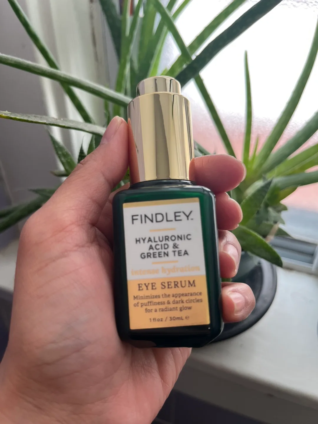 Findley Hyaluronic Acid & Green Tea Eye Serum image indicator(4)