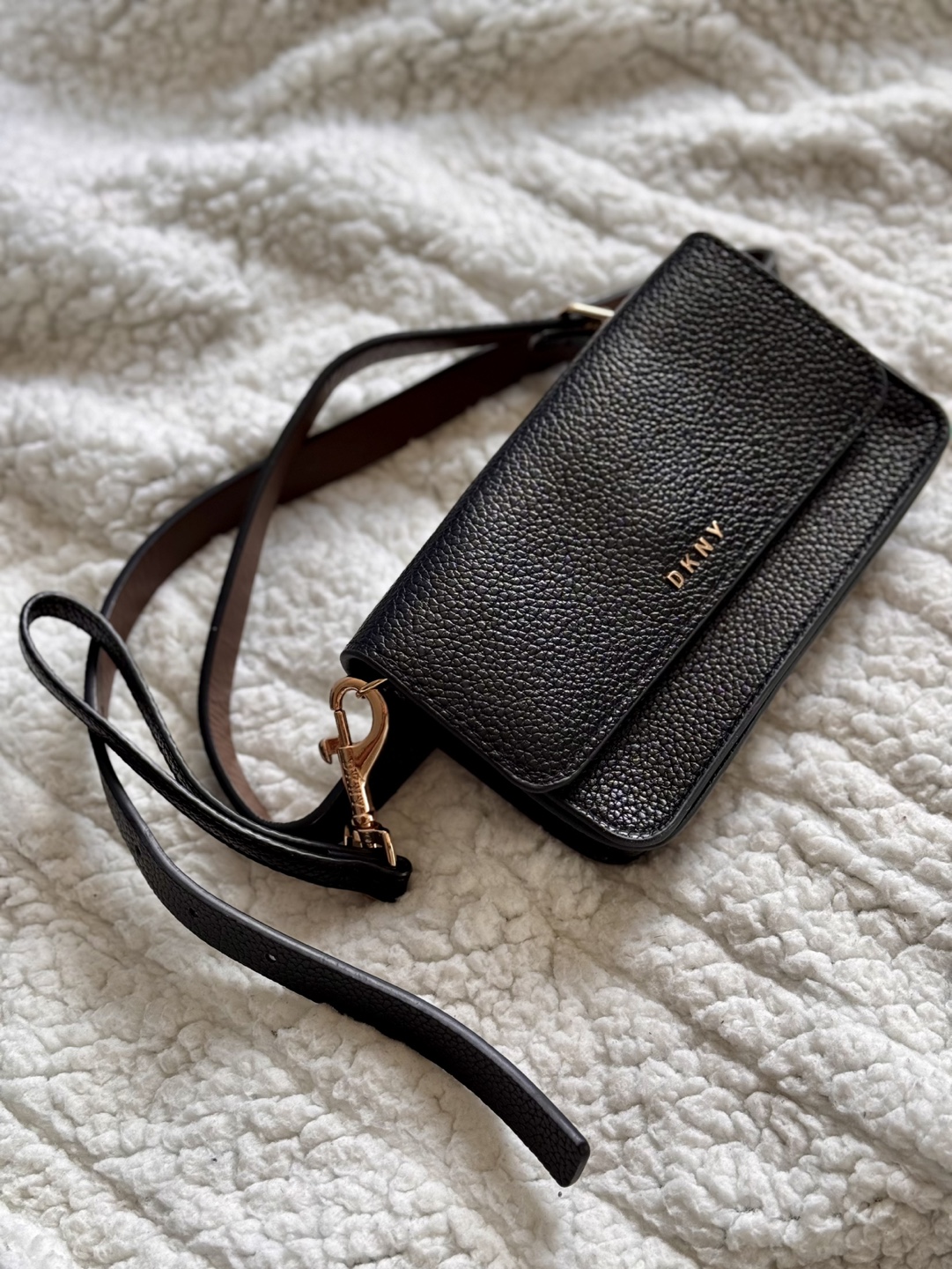 🆕 DKNY Black Pebbled Leather Belt Bag
