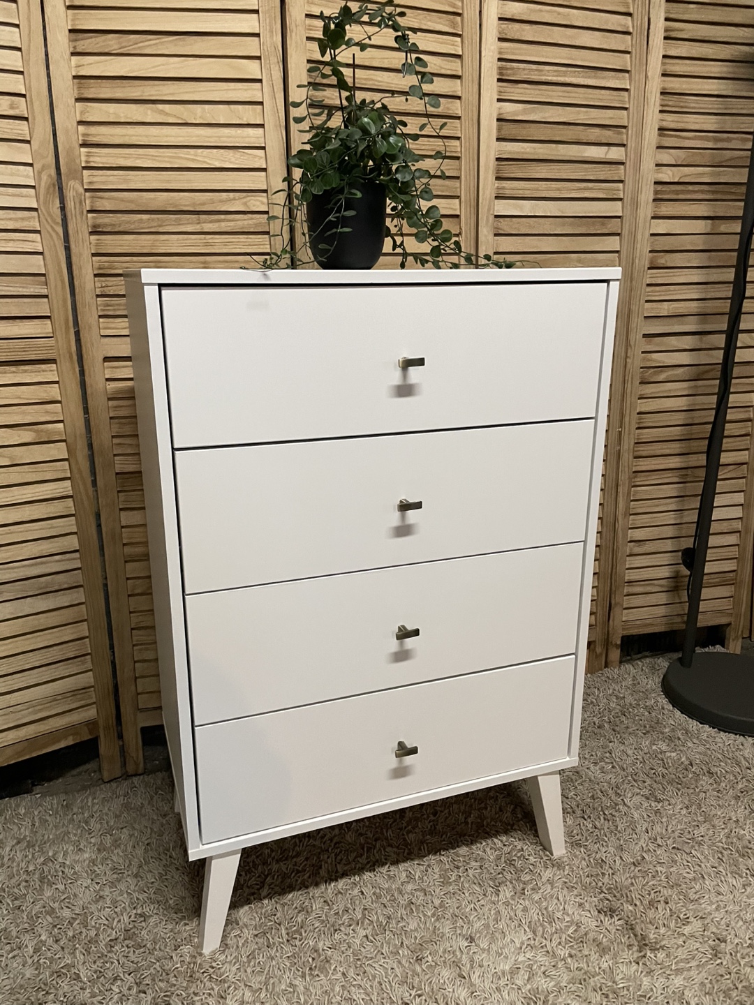 Modern 4 drawer dresser - photo 3