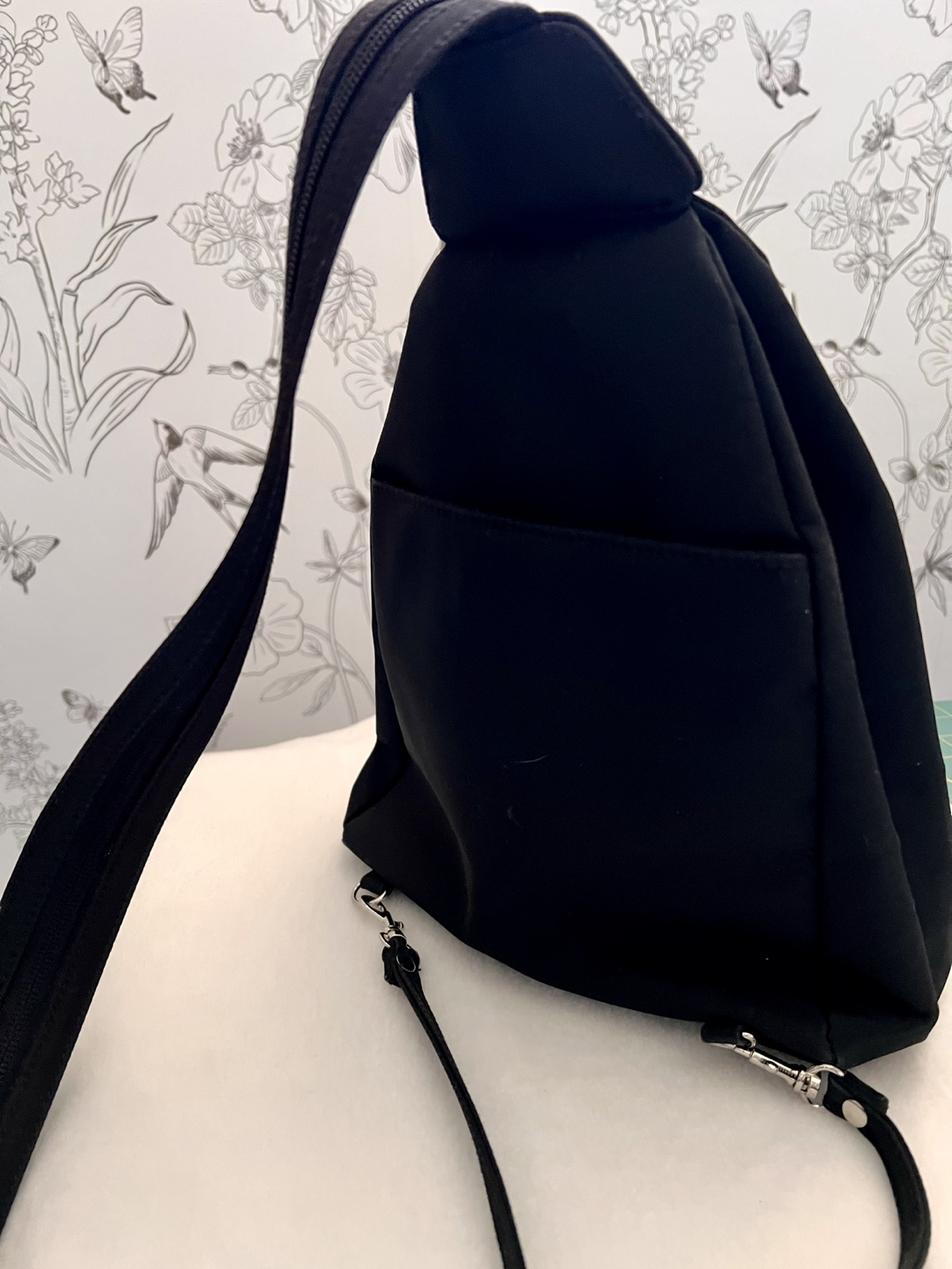 Collection New York Black Sling Bag - photo 2