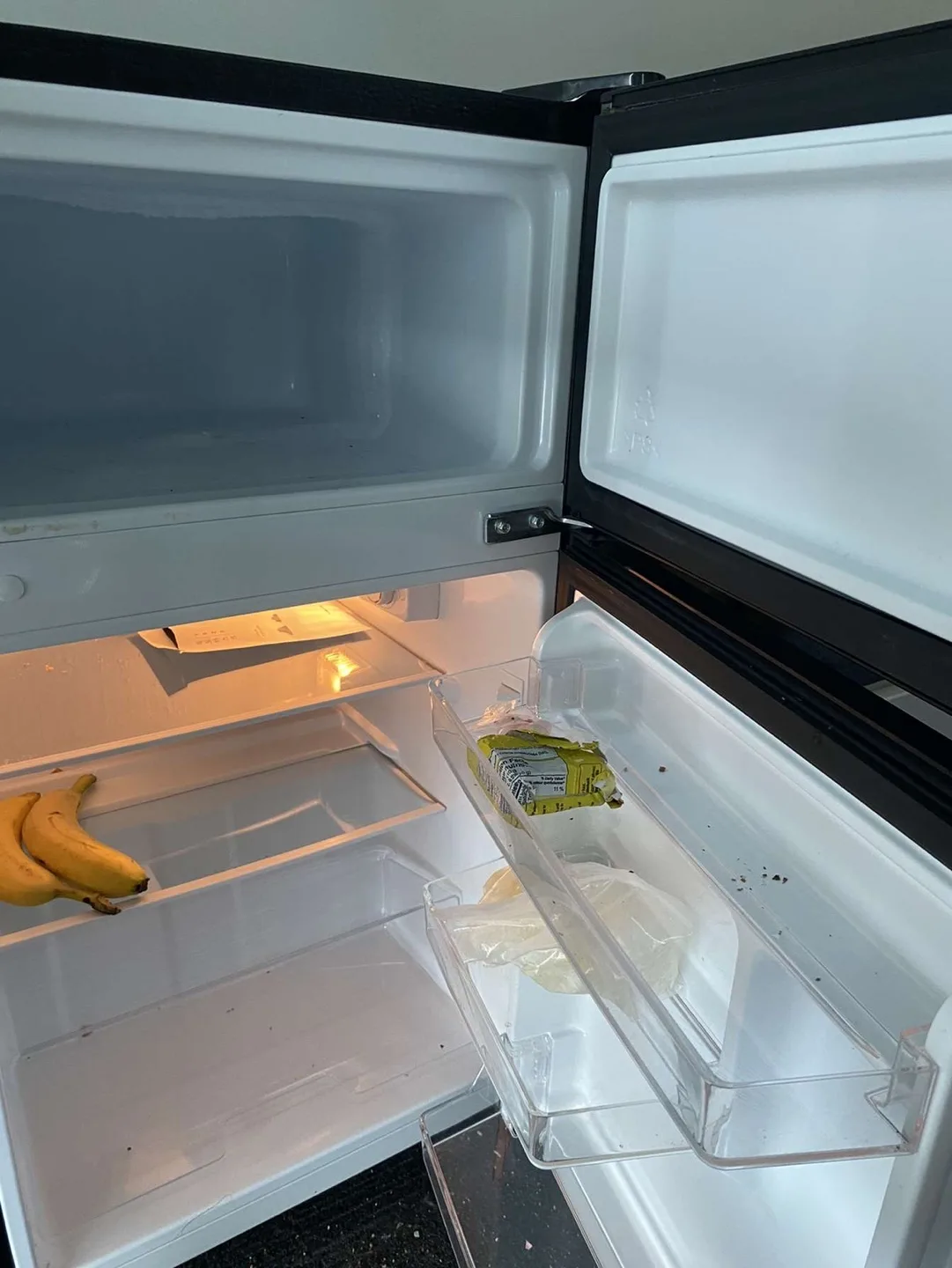 Hisense Mini Fridge - Silver image indicator(2)