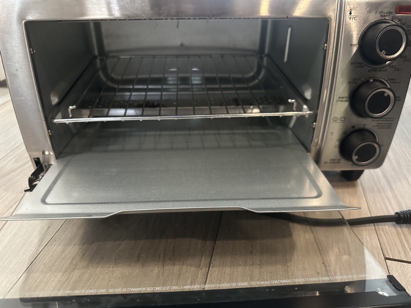 Black+Decker 4-Slice Toaster Oven - photo 5