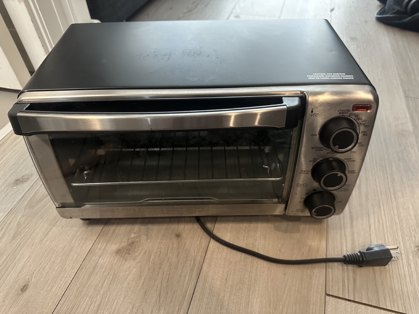 Black+Decker 4-Slice Toaster Oven - photo 3