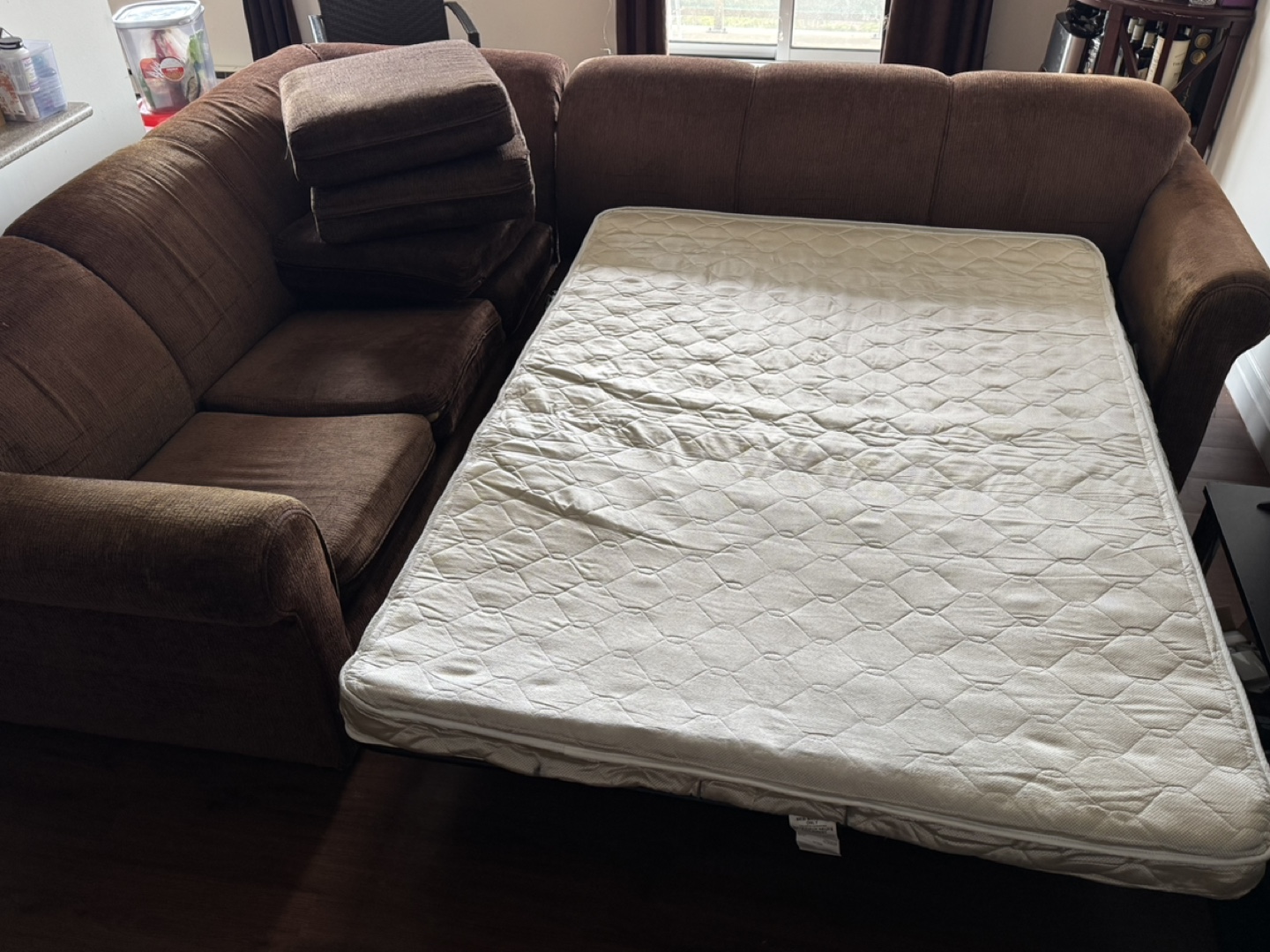 Convertible L shape couch/bed - photo 3