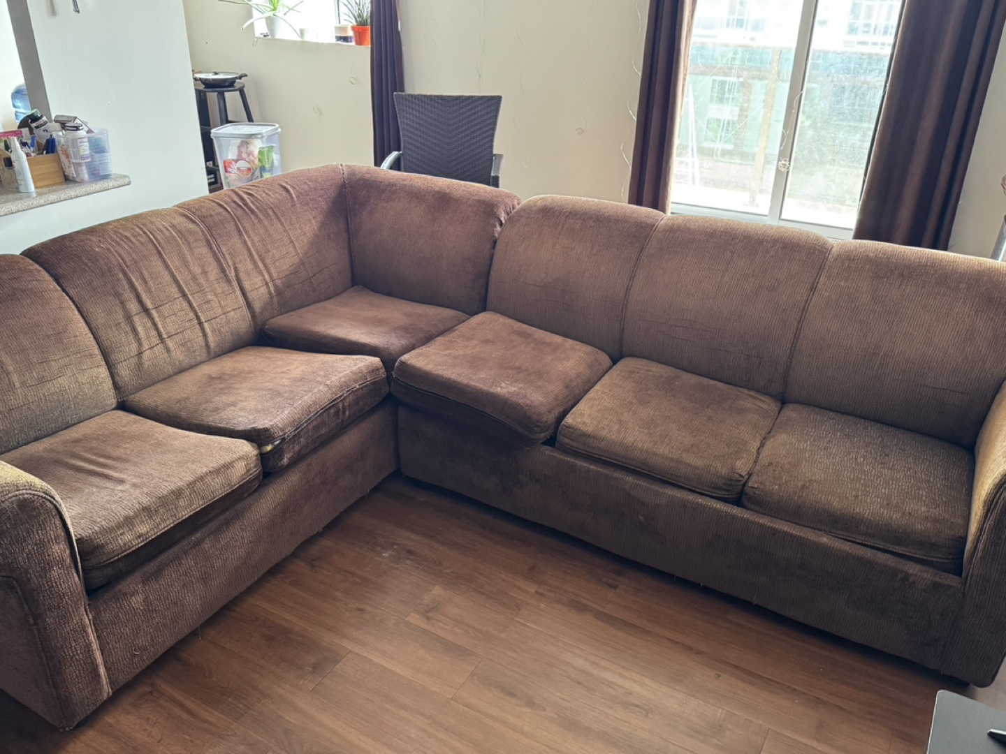Convertible L shape couch/bed - photo 2