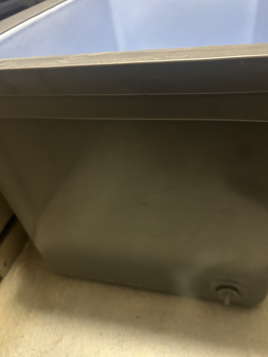 Icy-Tek Cooler 135L - photo 3