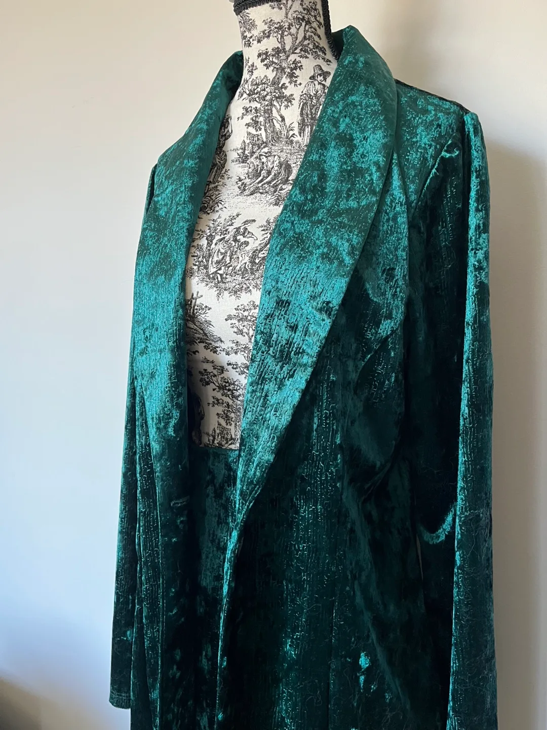 Emerald Green Velvet Blazer and Skirt Set thumbnail