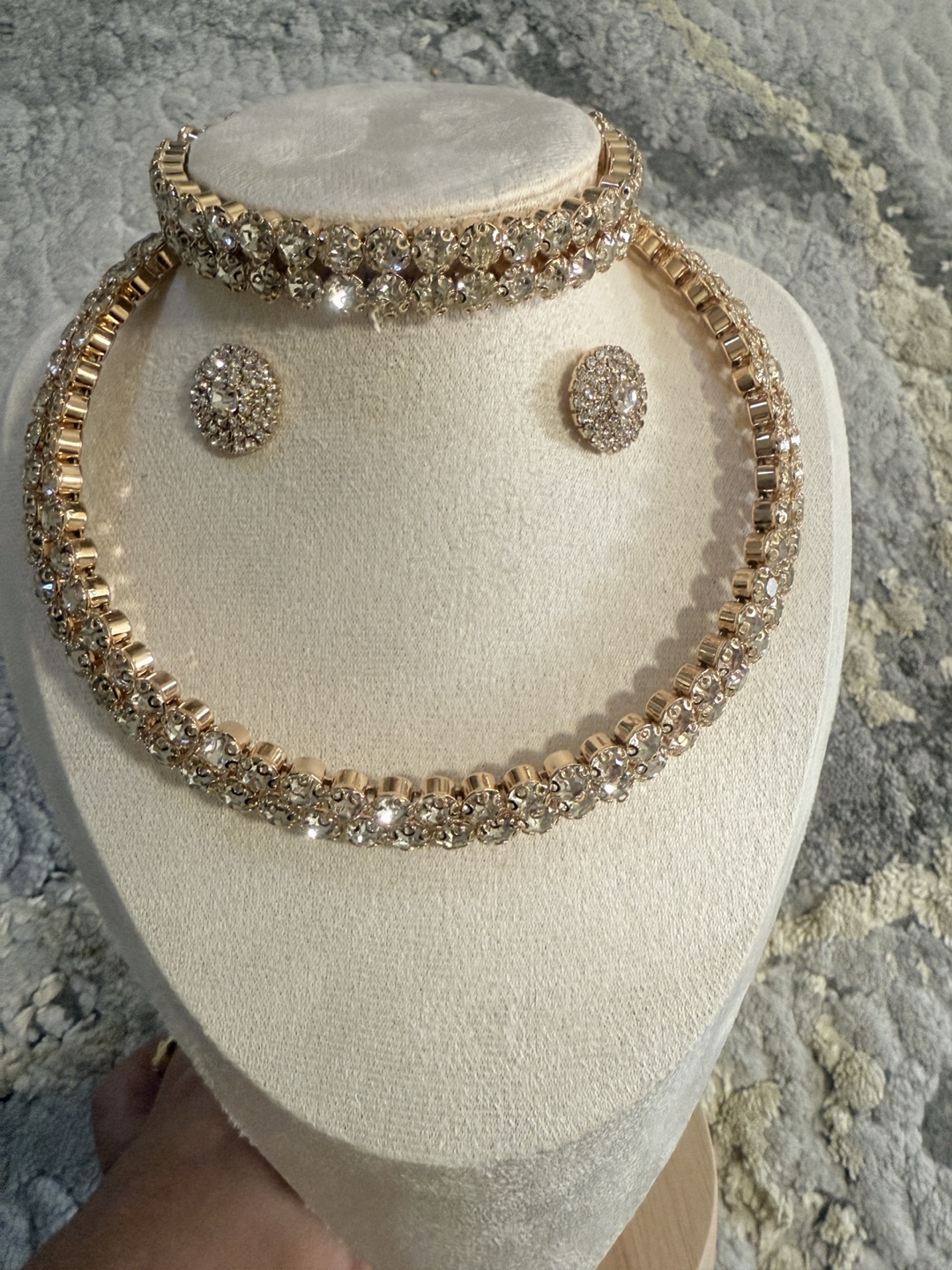Gold Rhinestone Jewellery Set - Necklace, Bracelet & Earrings - photo 2