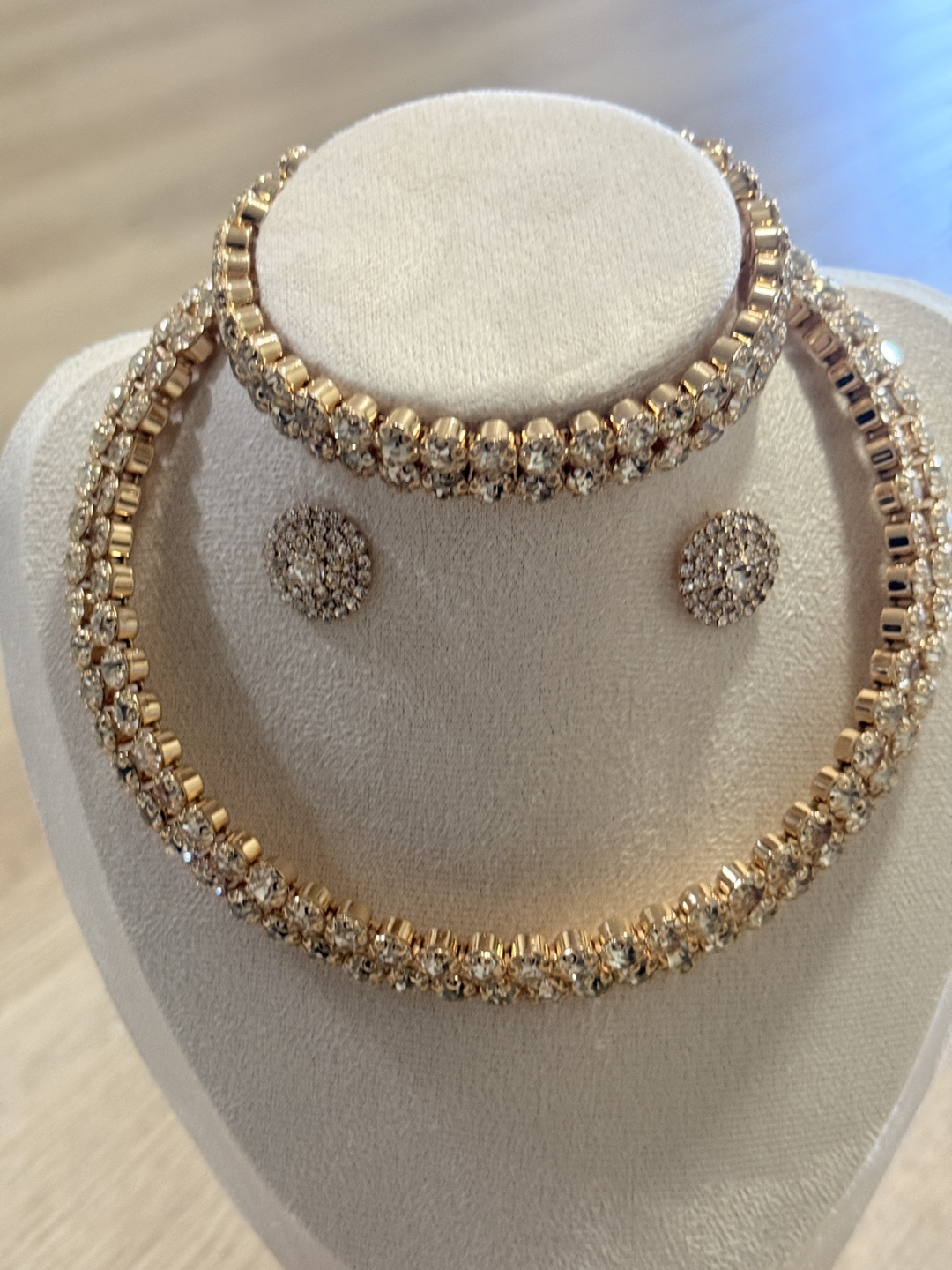 Gold Rhinestone Jewellery Set - Necklace, Bracelet & Earrings - photo 5