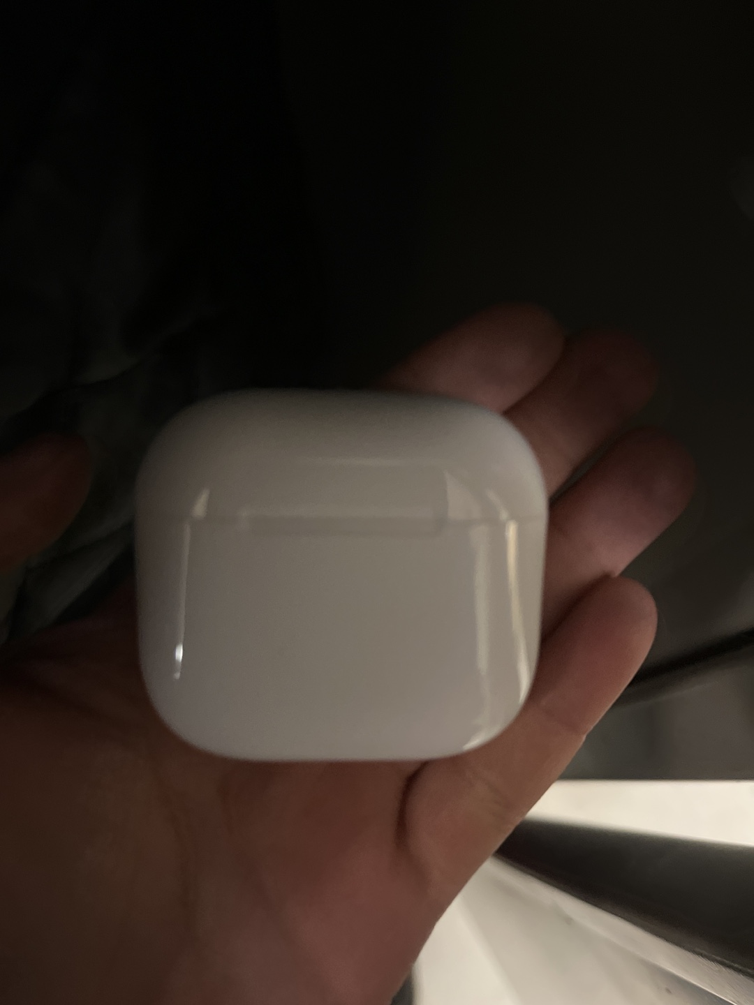 Apple AirPods Charging Case