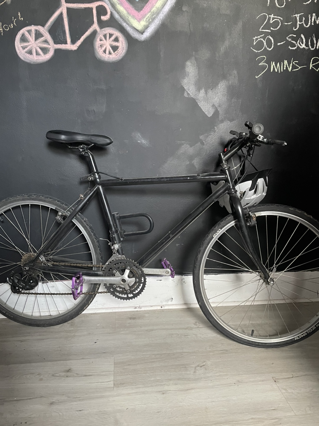CCM Road Cruiser  Bike with Rockbros Pedals