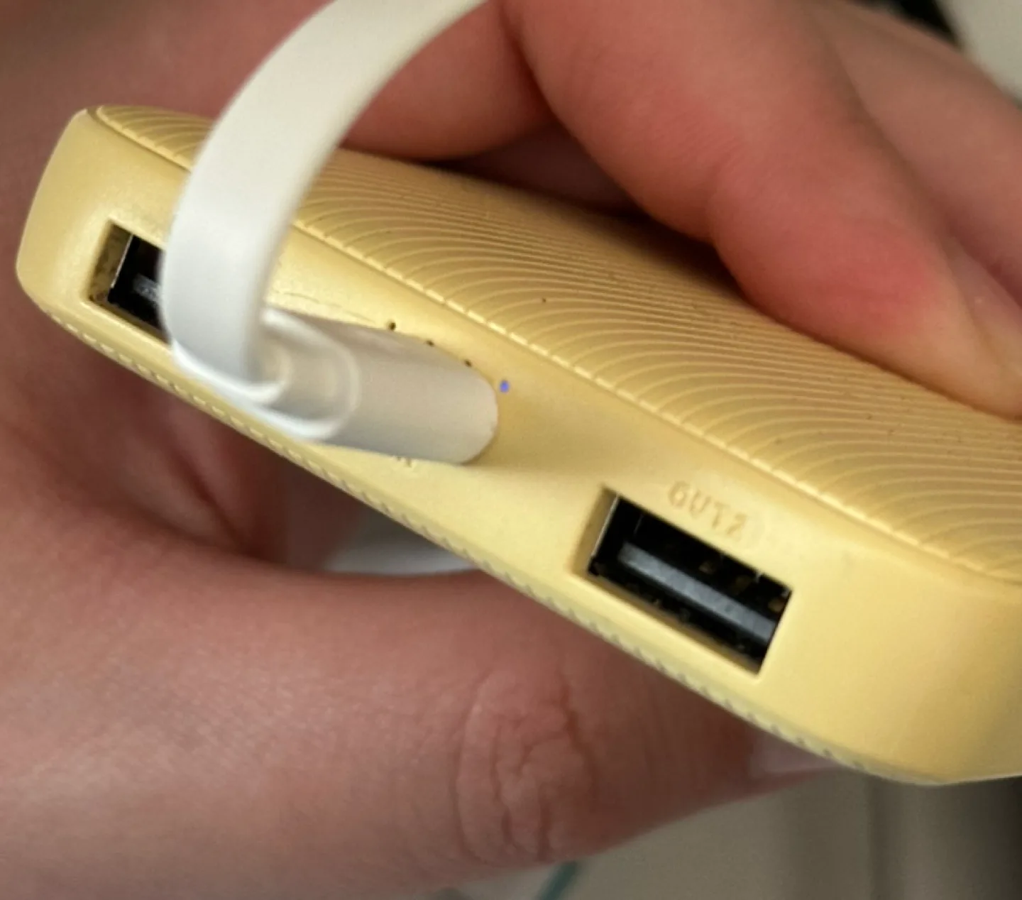 MINISO Portable Charger - Pale Yellow 💚 image indicator(5)