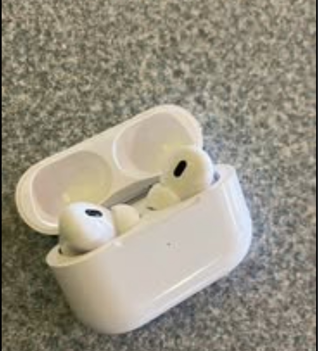 AirPod gen 2
