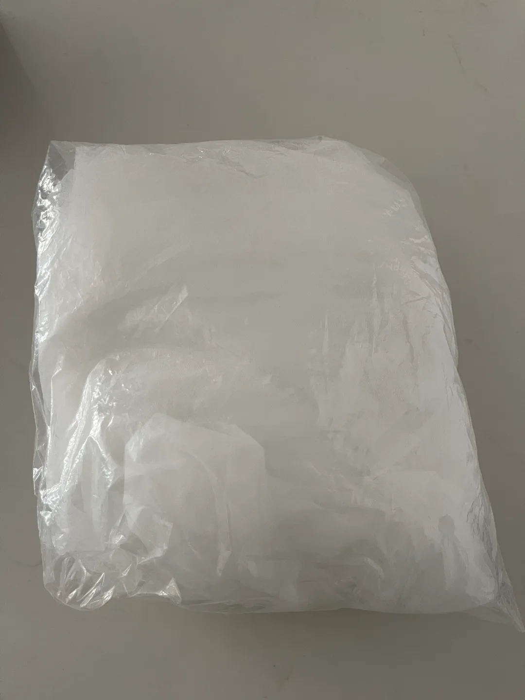 White bridal veil with comb image indicator(2)