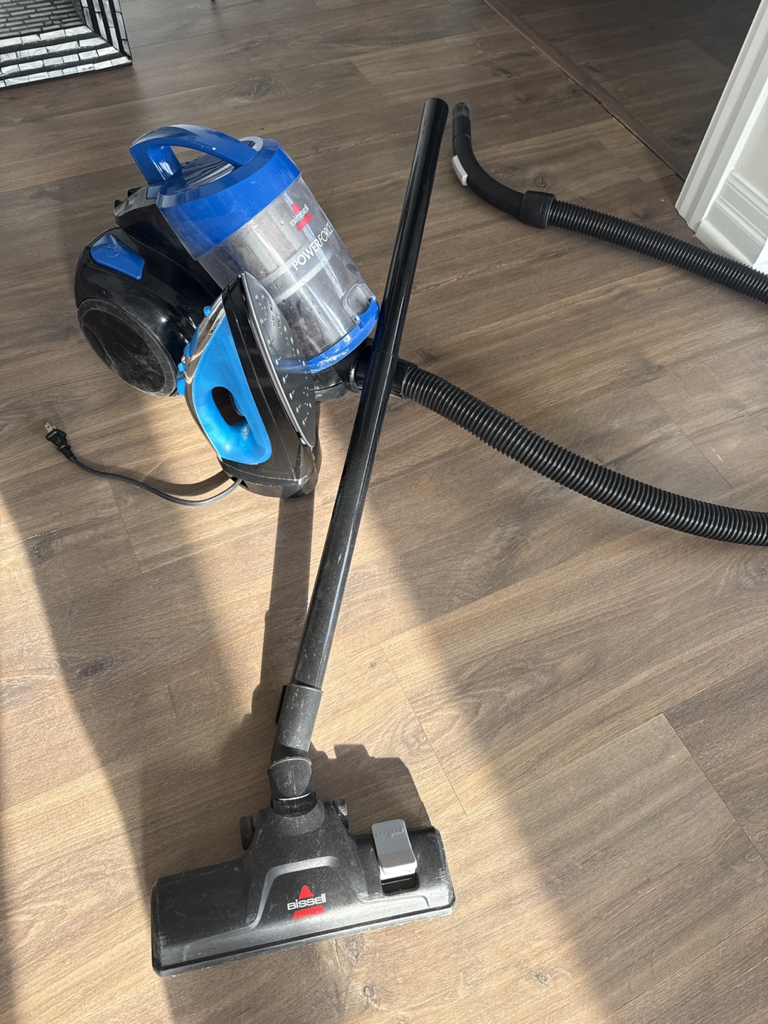 Bissell PowerForce Vacuum Cleaner and Steam iron