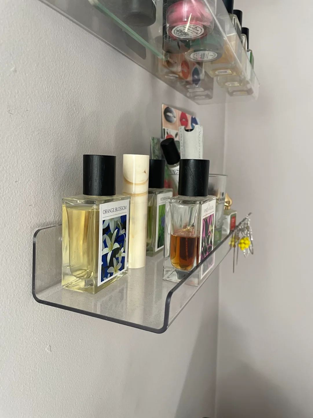 4 wide acrylic shelves image indicator(3)