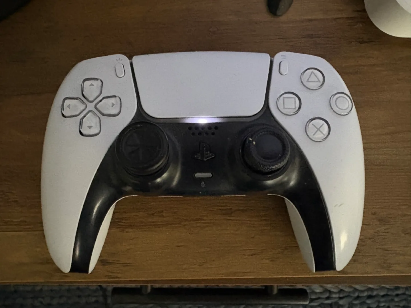 PlayStation 5 Digital Edition Console - 825 GB image indicator(5)