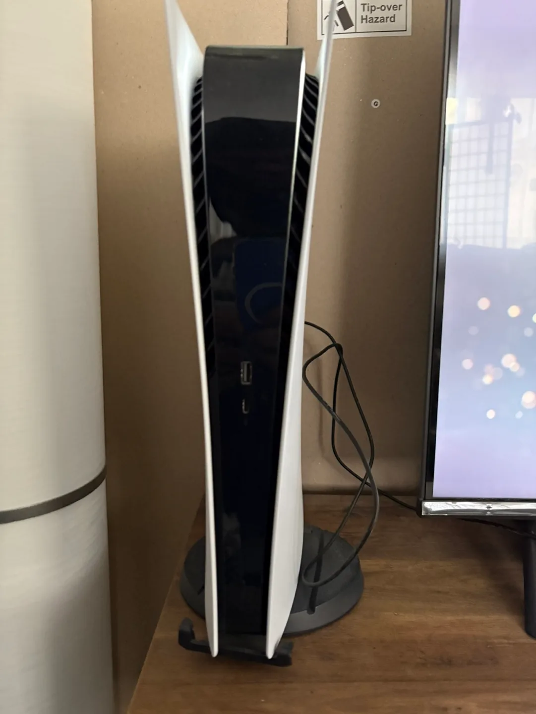 PlayStation 5 Digital Edition Console - 825 GB image indicator(4)