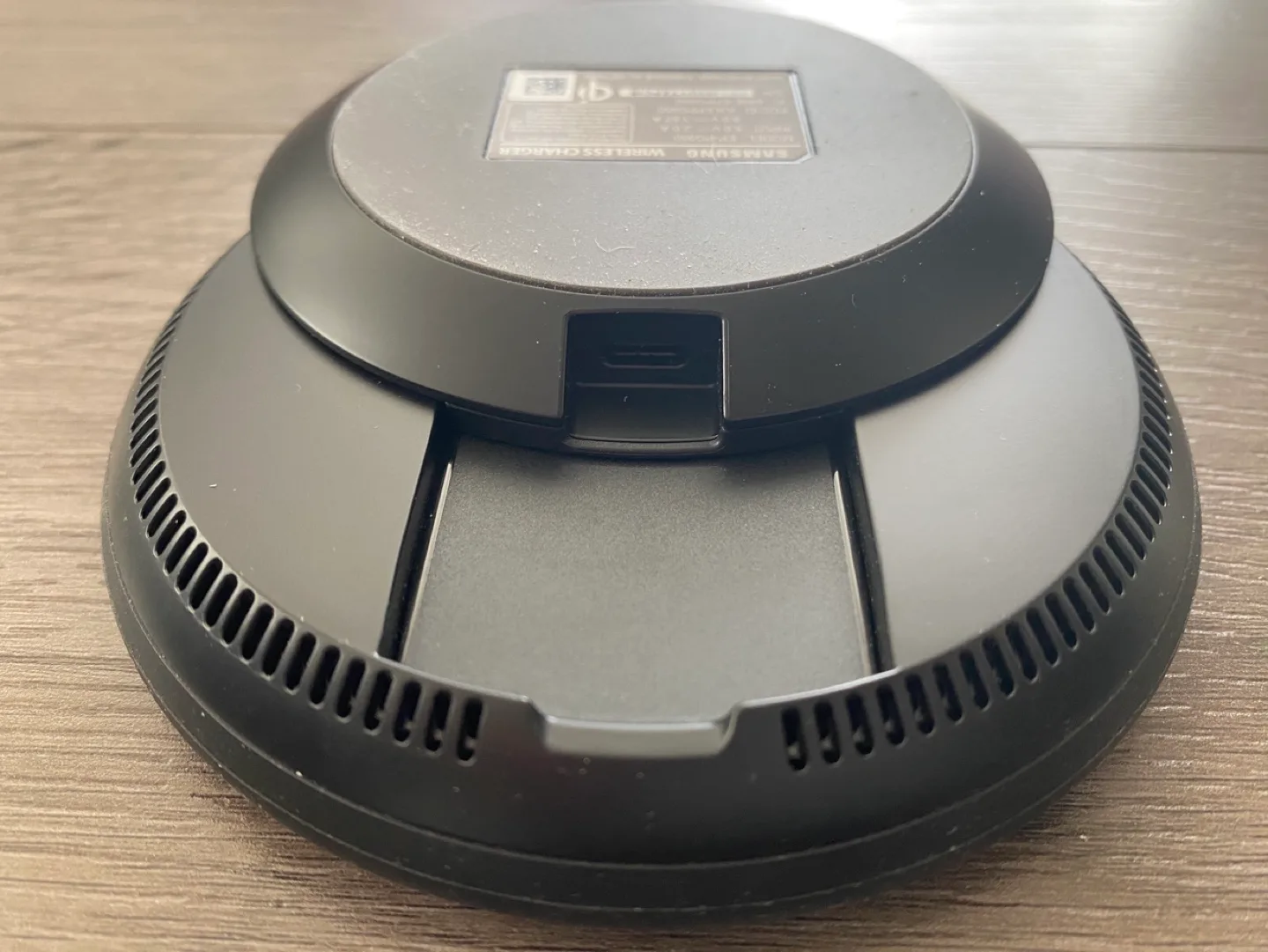 Samsung Wireless Charger Stand - Fast Charge image indicator(7)