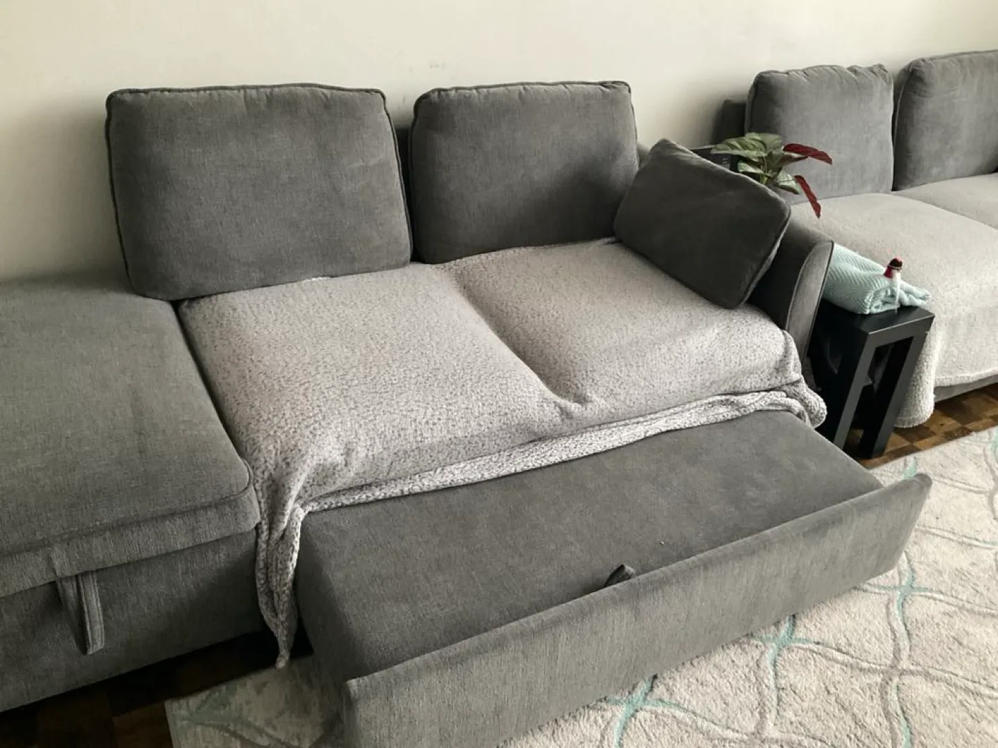 Leon's Portland Sectional Sofa - Grey image indicator(3)