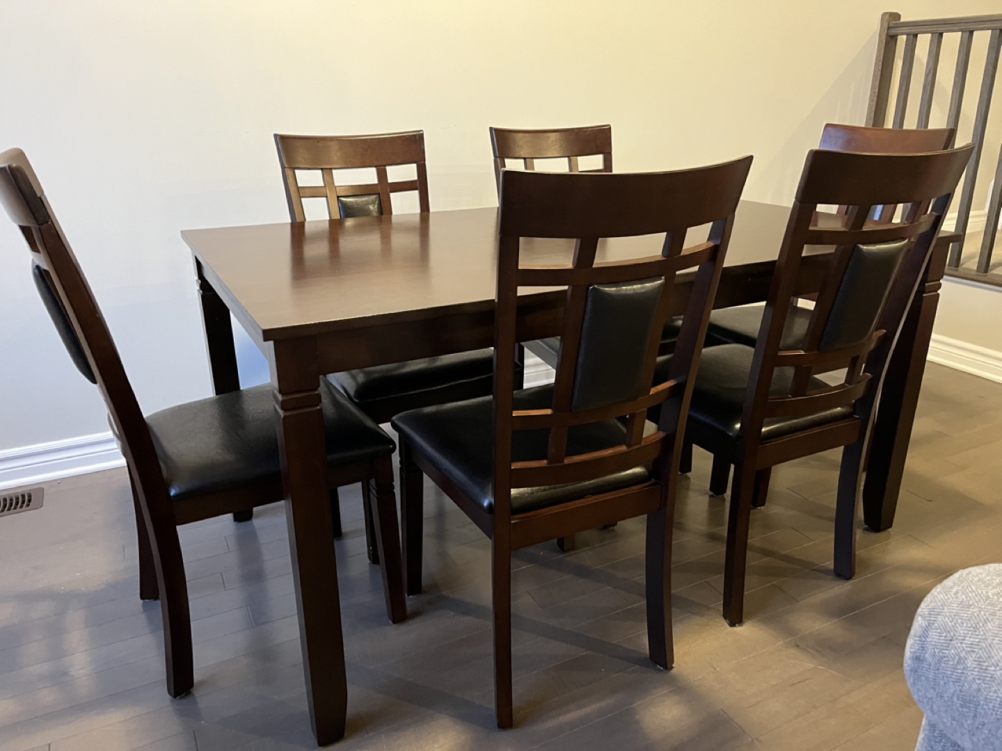 7-Piece Dining Set - Solid Wood Table & Chairs