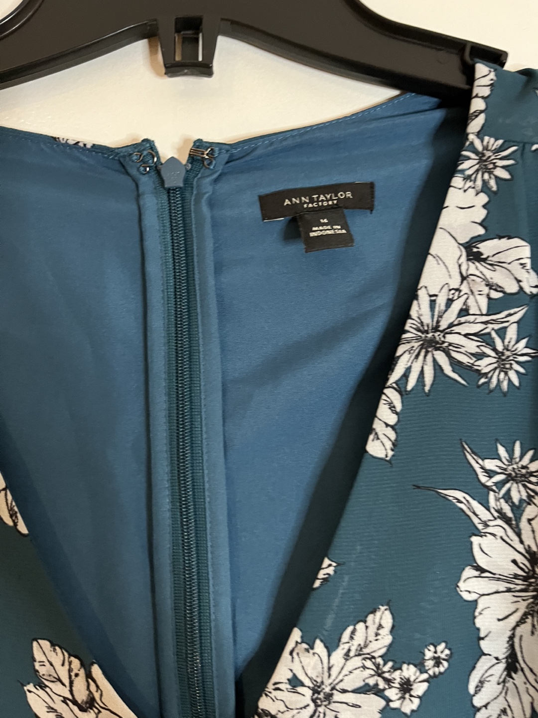 Beautiful Teal Floral Dress - photo 3