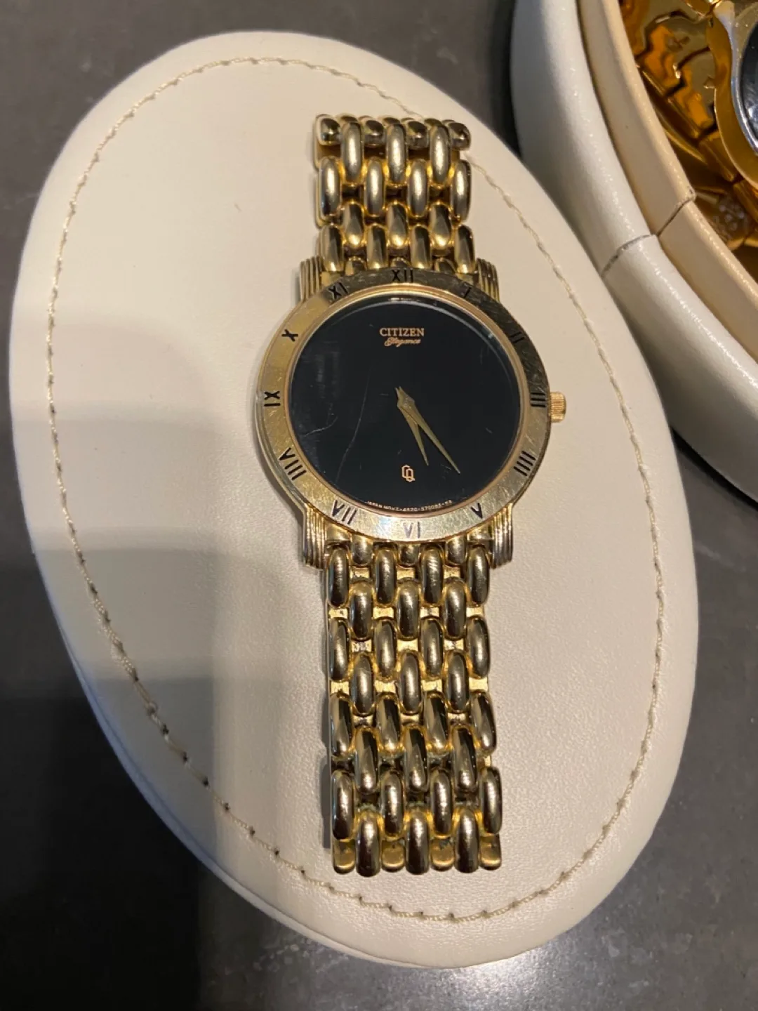 Citizen Elegance Gold Tone Watch image indicator(2)