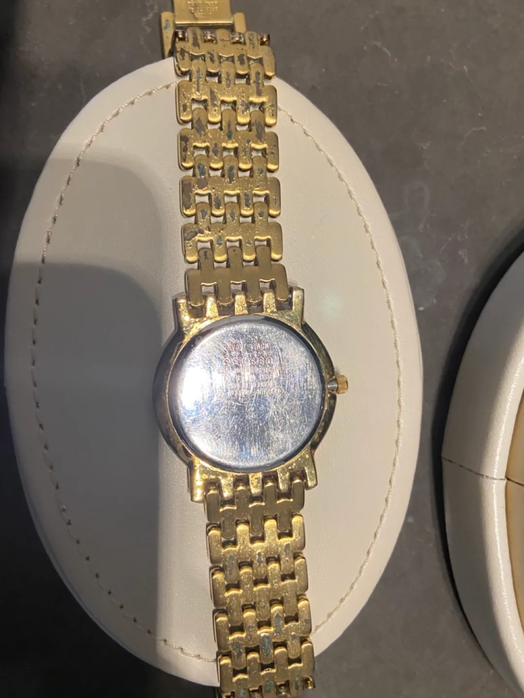 Citizen Elegance Gold Tone Watch image indicator(3)