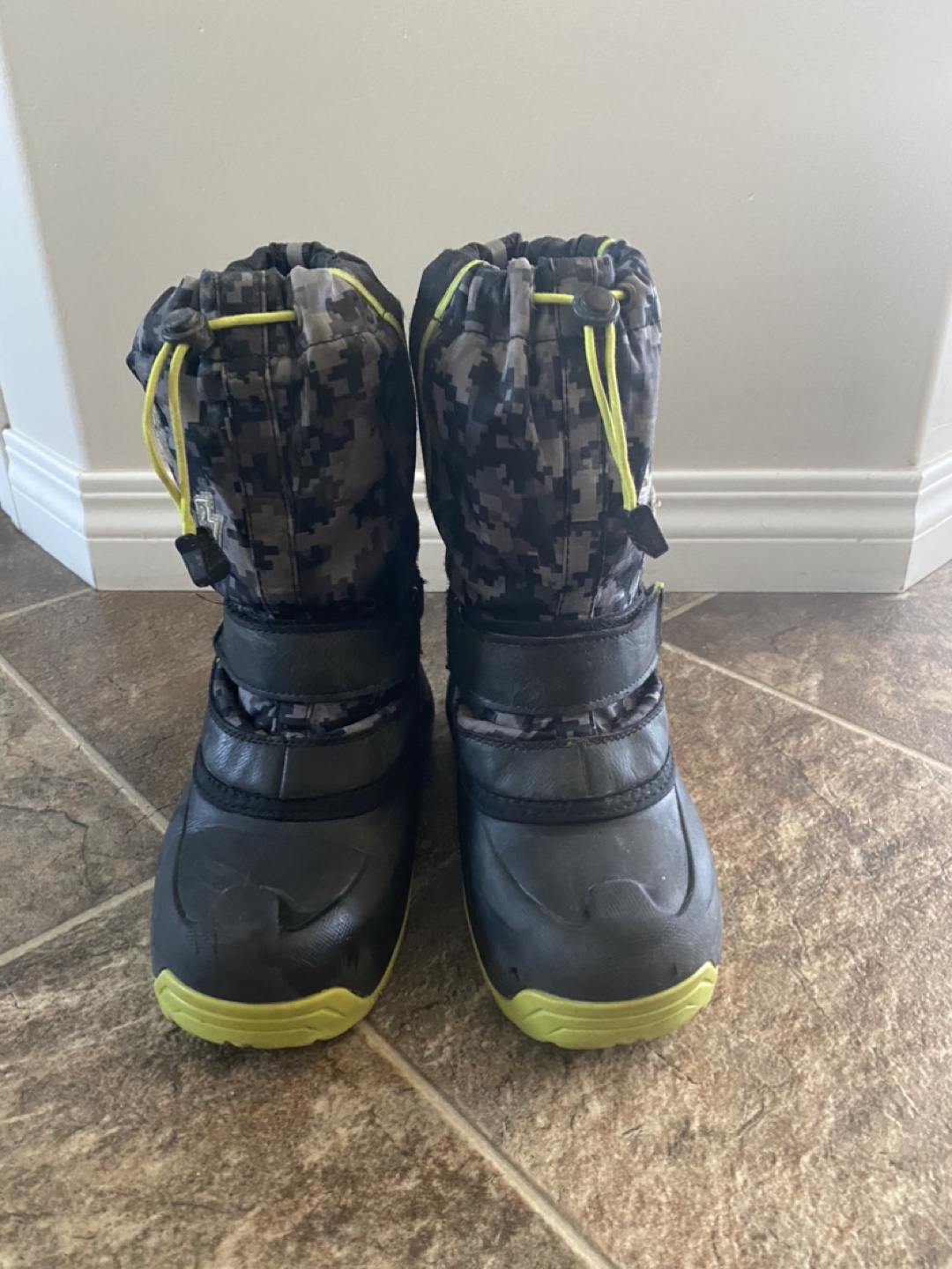 Kids' Size 3 Frosty2 Winter Boots