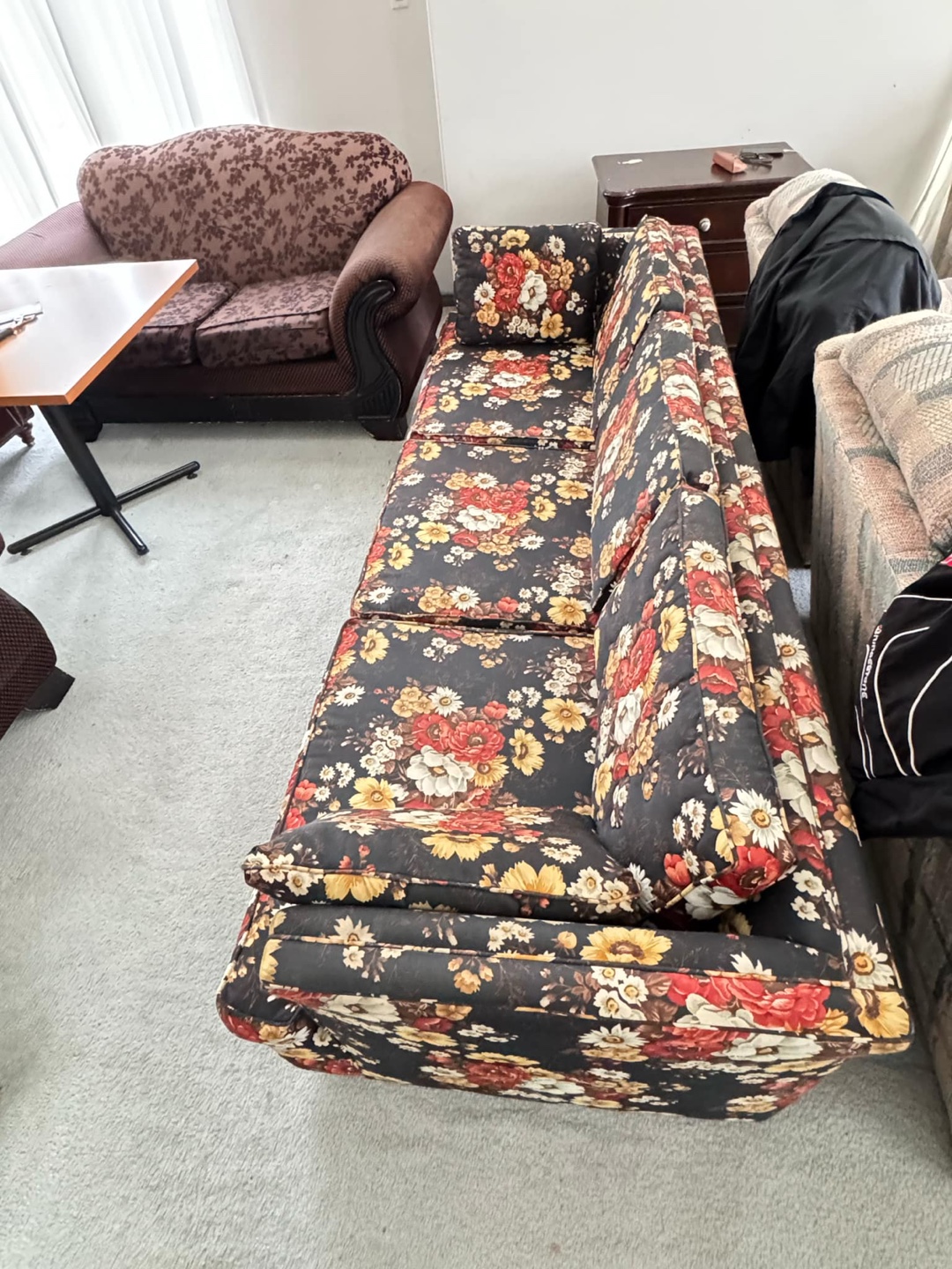 Vintage Floral Sofa - photo 4