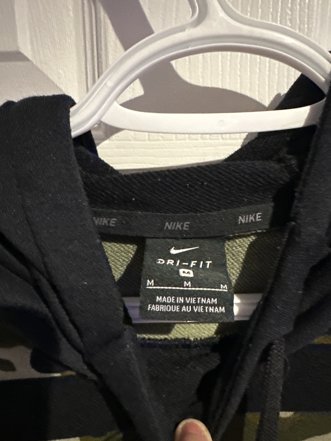 Nike Dri-FIT Men's Camo Hoodie Size M - photo 2