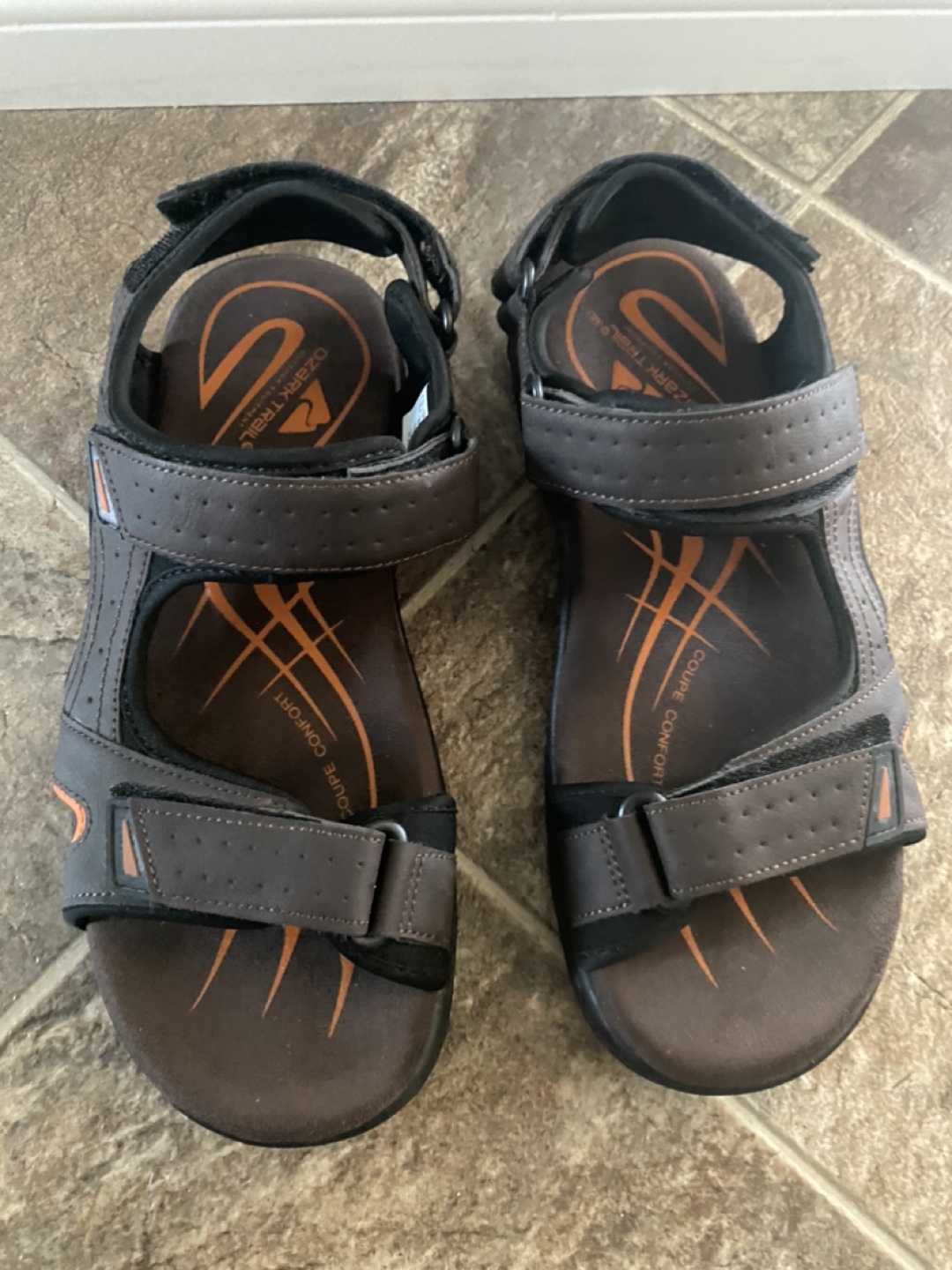 Men's Size 9 Brown Ocean Trail Sandals