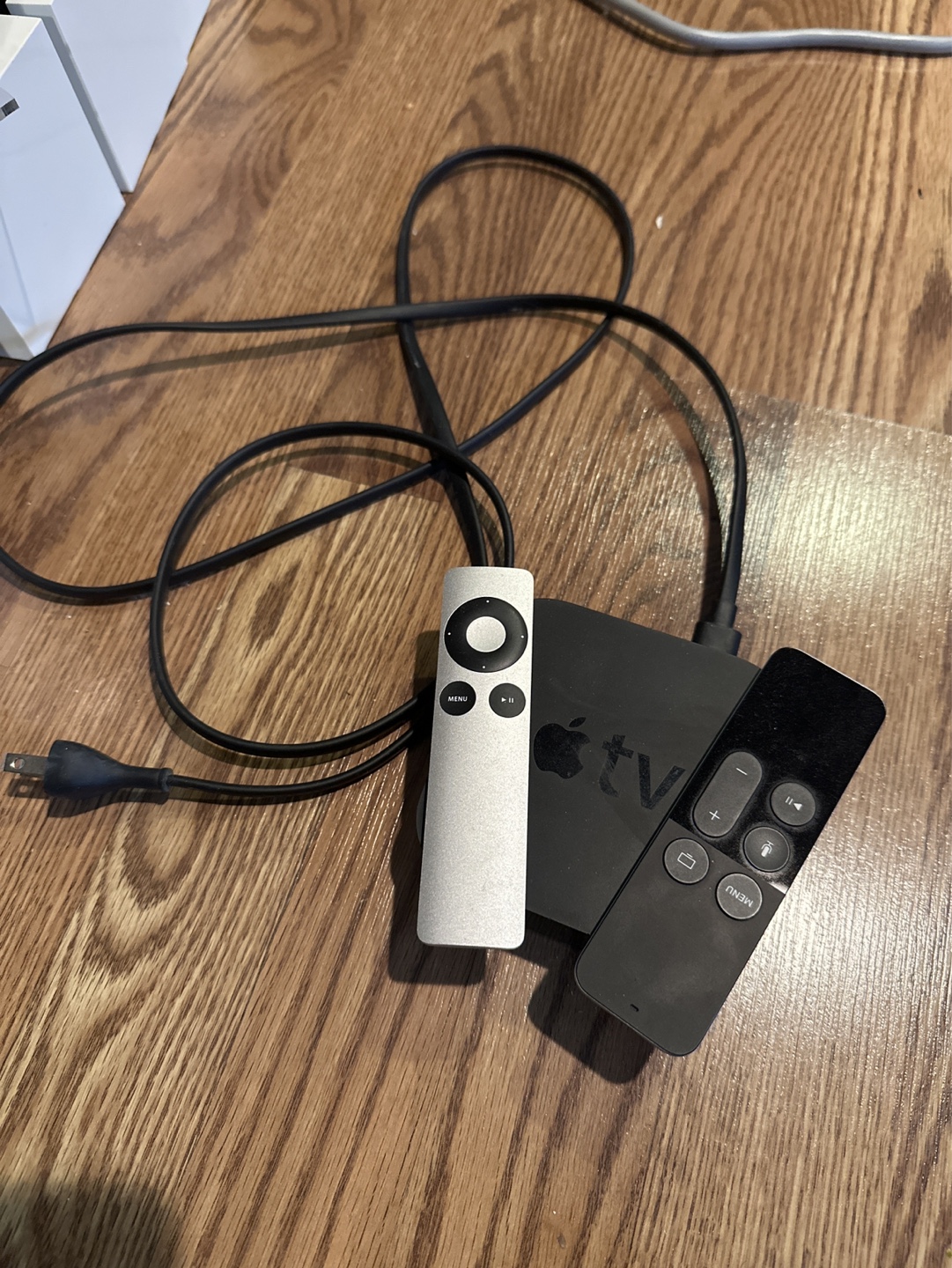 Apple TV 3rd Generation with Remote and Power Cable