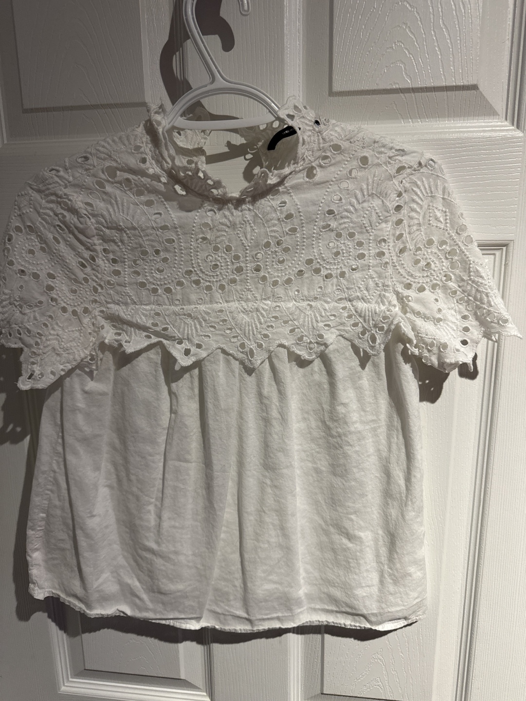 VERO MODA White Eyelet Blouse Size XS