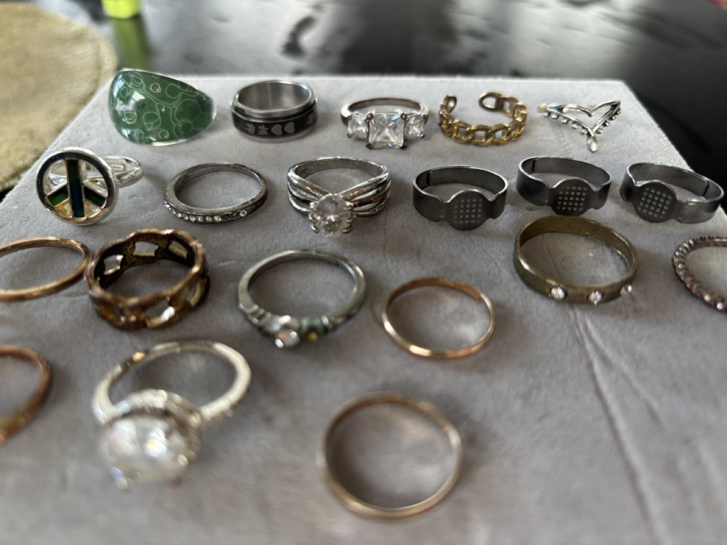 Bulk Lot of Women's Rings - photo 2