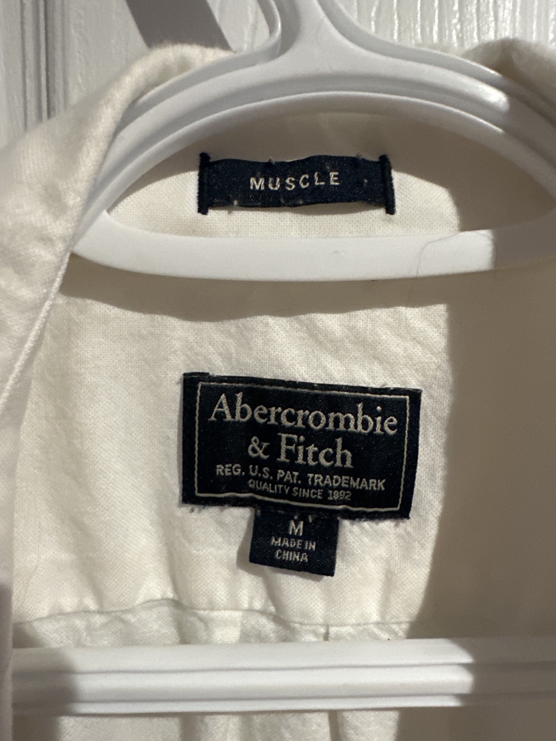 Abercrombie & Fitch Men's White Oxford Shirt - Size Medium - photo 2