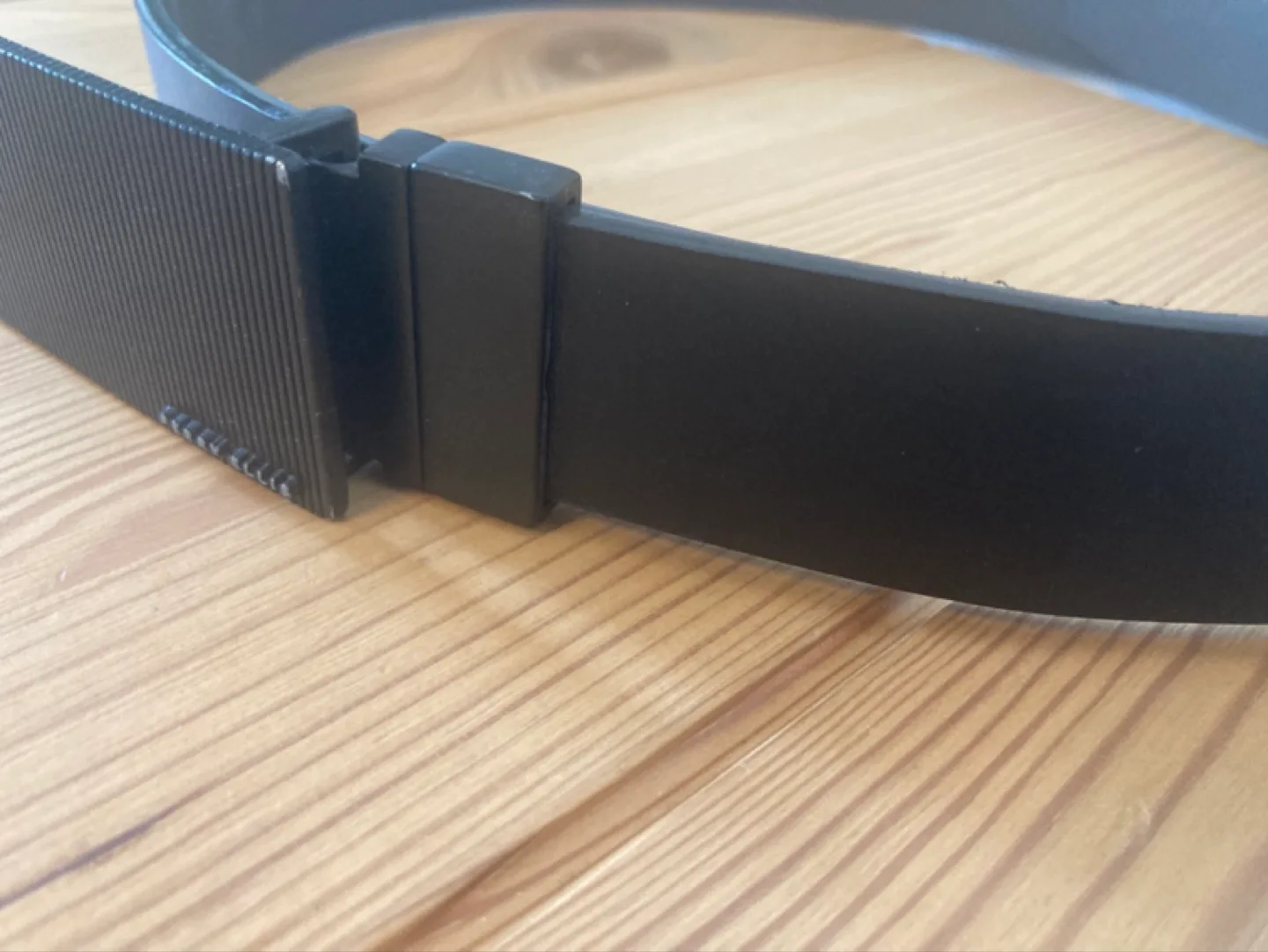 Perry Ellis Men's Reversible Leather Belt image indicator(3)