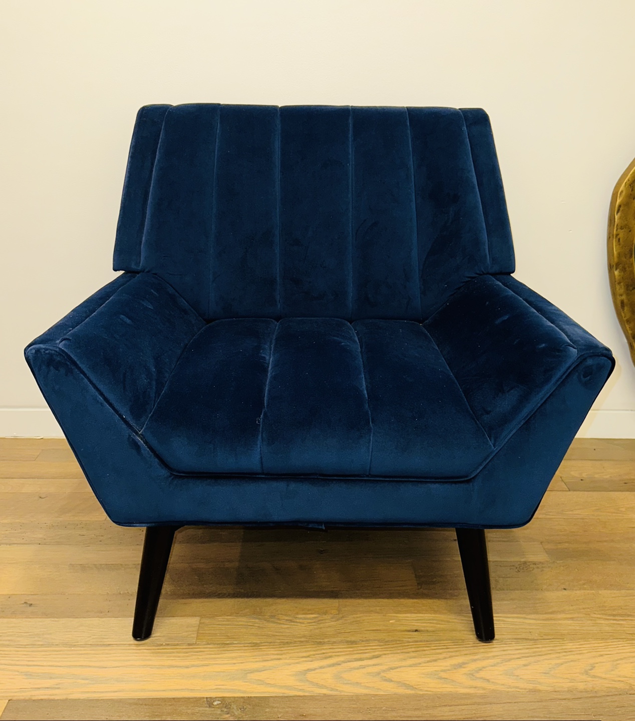 Navy Blue Velvet Accent Chair