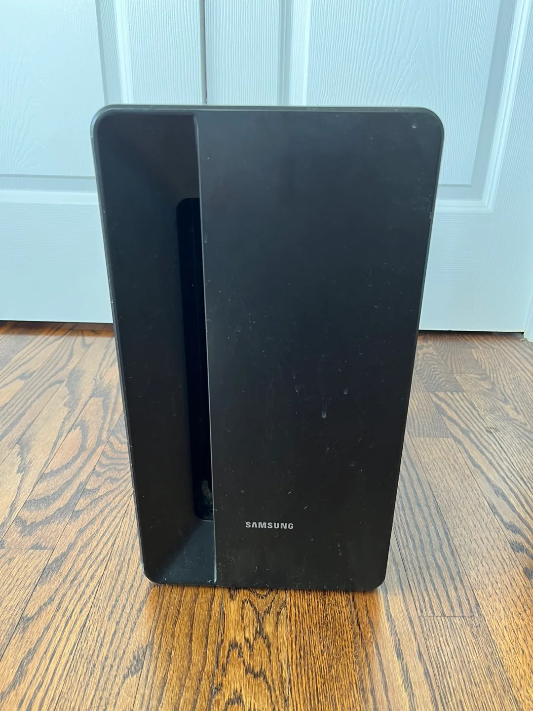 Samsung 2 Tower Speakers and Subwoofer 💚 image indicator(2)