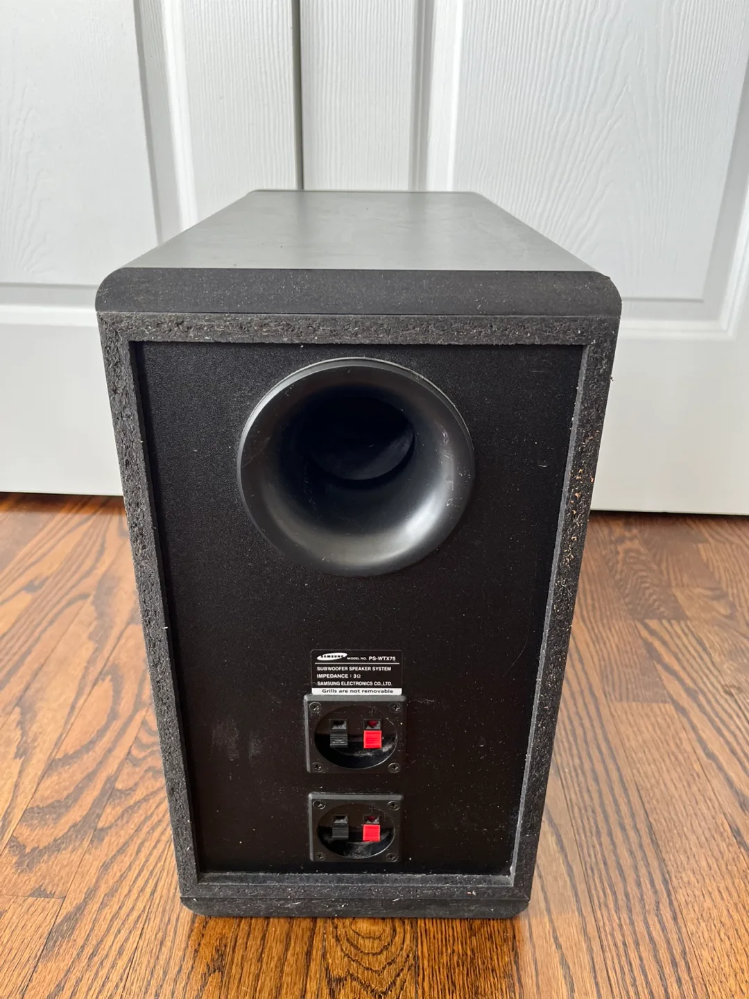 Samsung 2 Tower Speakers and Subwoofer 💚 image indicator(4)