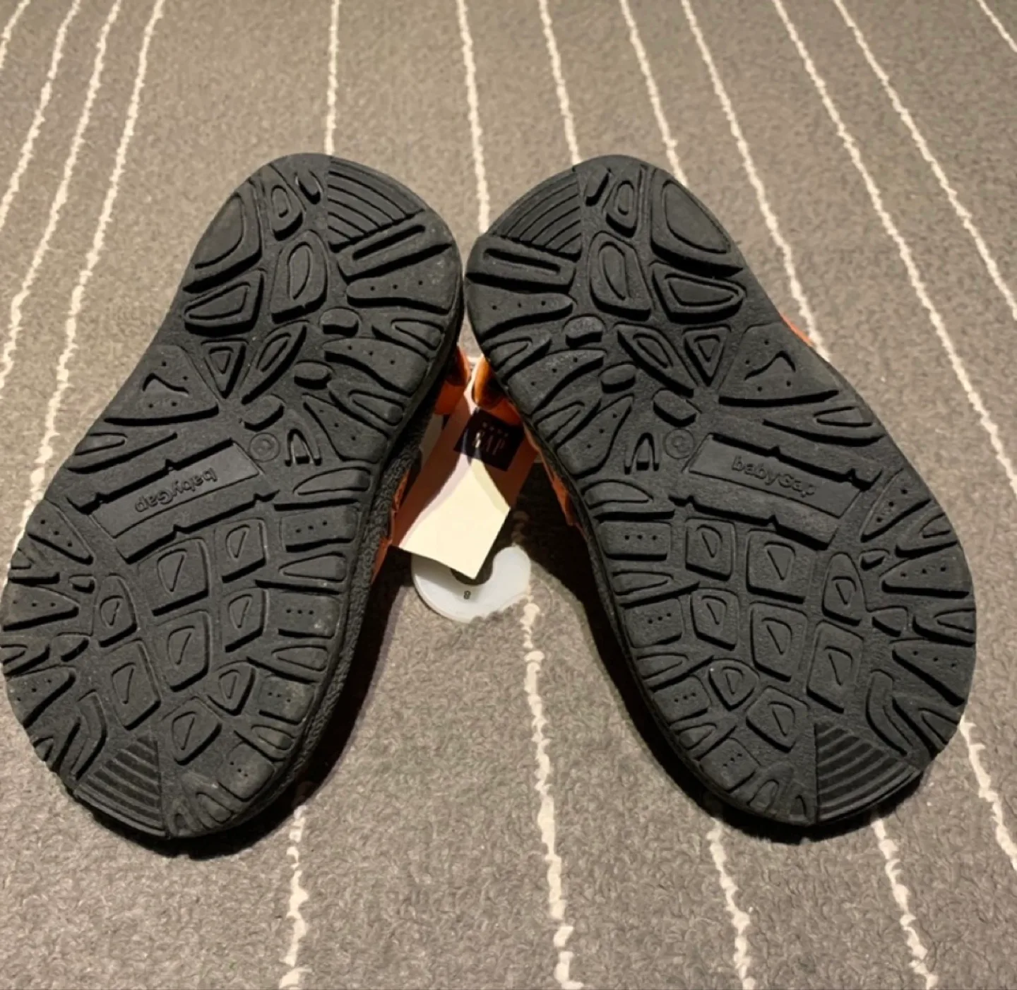 Baby Gap Orange Sandals - Size 8 💚 image indicator(2)