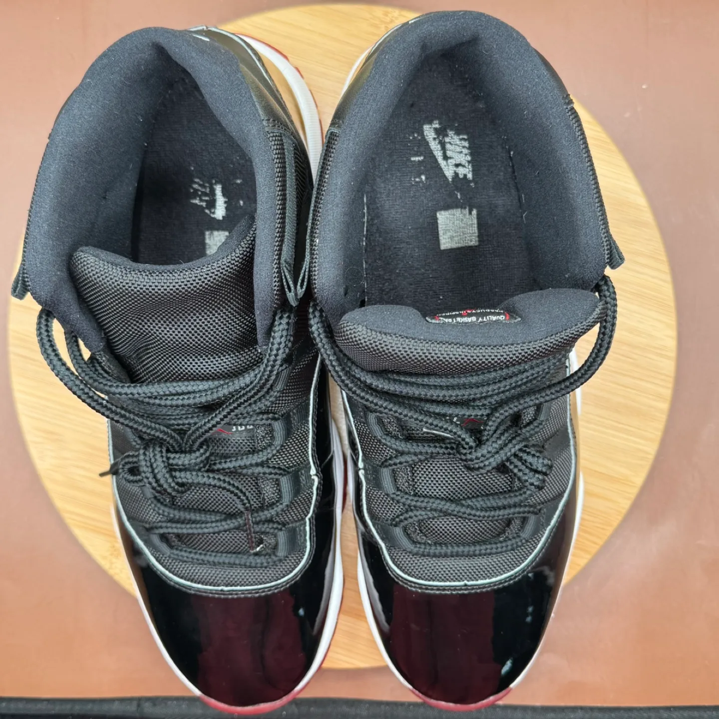 Jordan 11 High “Bred” 2019 Men’s Sz Size 12.5 image indicator(7)