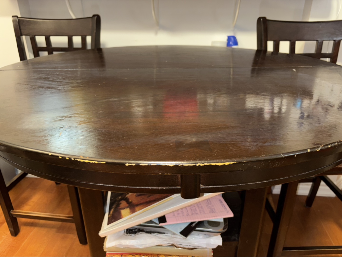 Round Table with 3 Chairs - photo 2