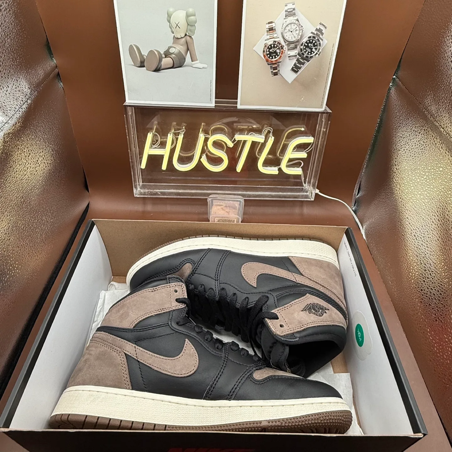 Jordan 1 Retro High OG Palomino (GS) Size 7Y image indicator(4)