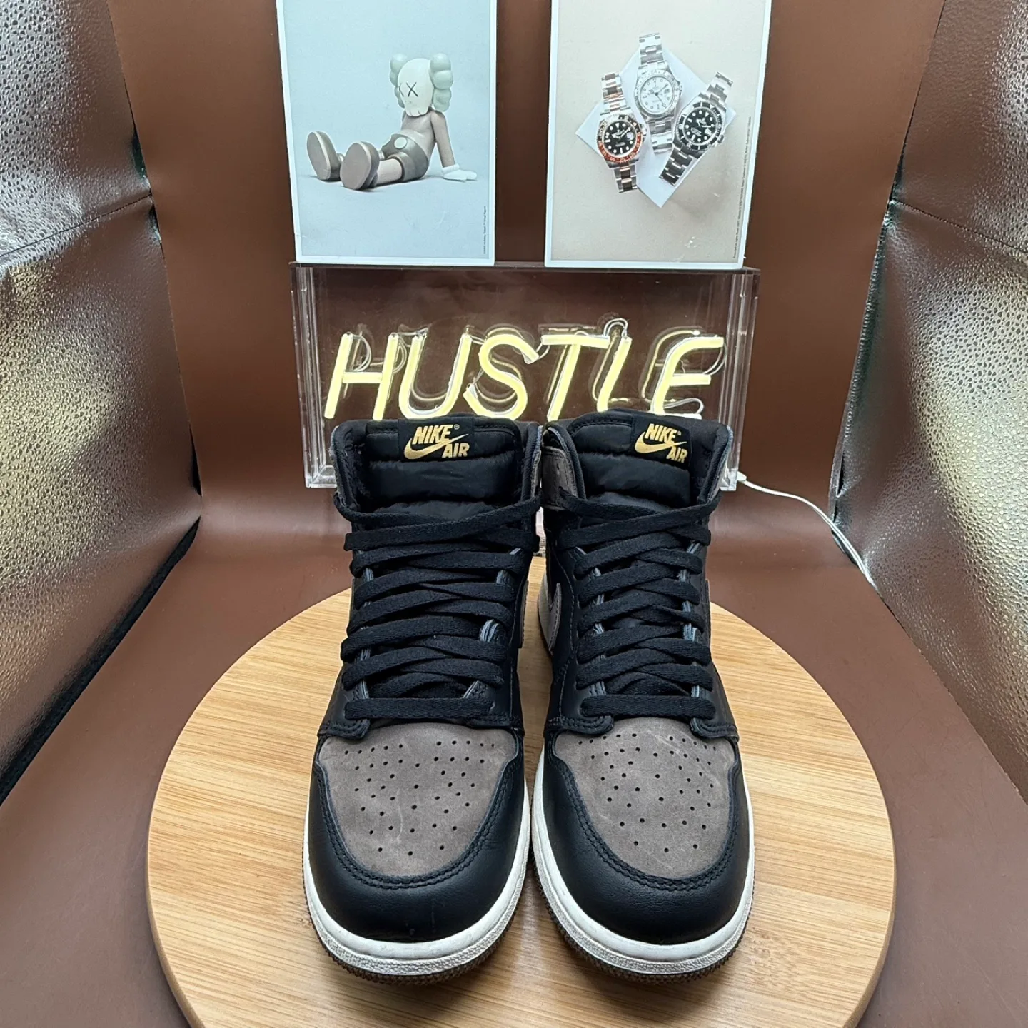 Jordan 1 Retro High OG Palomino (GS) Size 7Y image indicator(5)