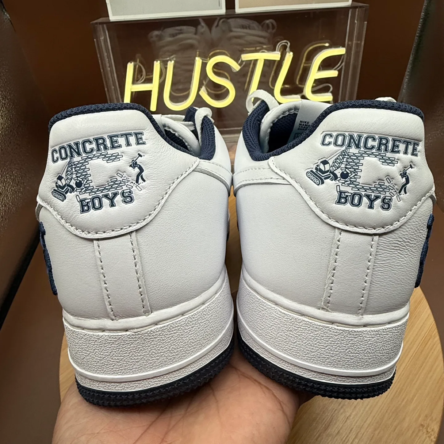 NIKE AIR FORCE 1 LOW “LIL YACHTY CONCRETE BOYS-IT'S US” SZ 11 image indicator(5)