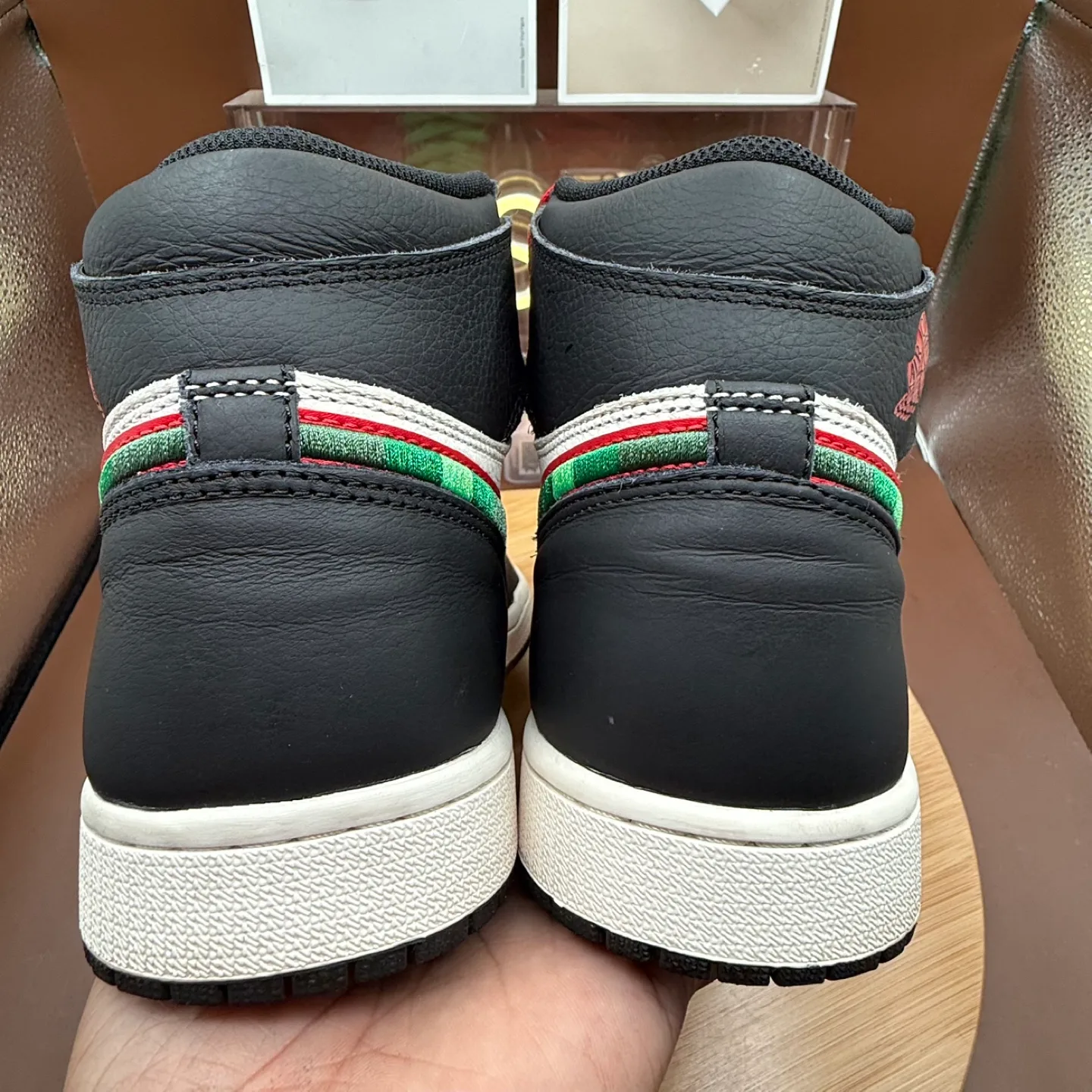 Air Jordan 1 Retro OG High Sports Illustrated “A Star Is Born” image indicator(6)