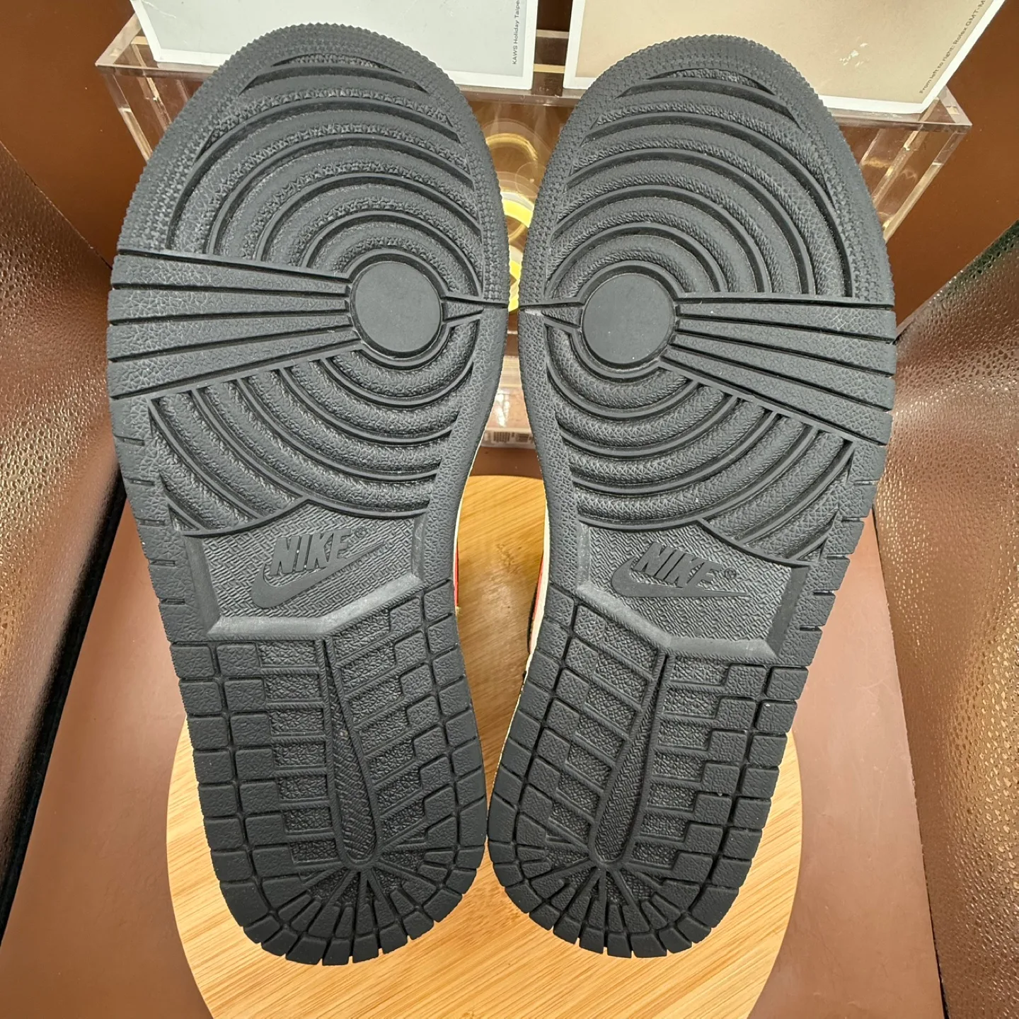 Air Jordan 1 Retro OG High Sports Illustrated “A Star Is Born” image indicator(7)