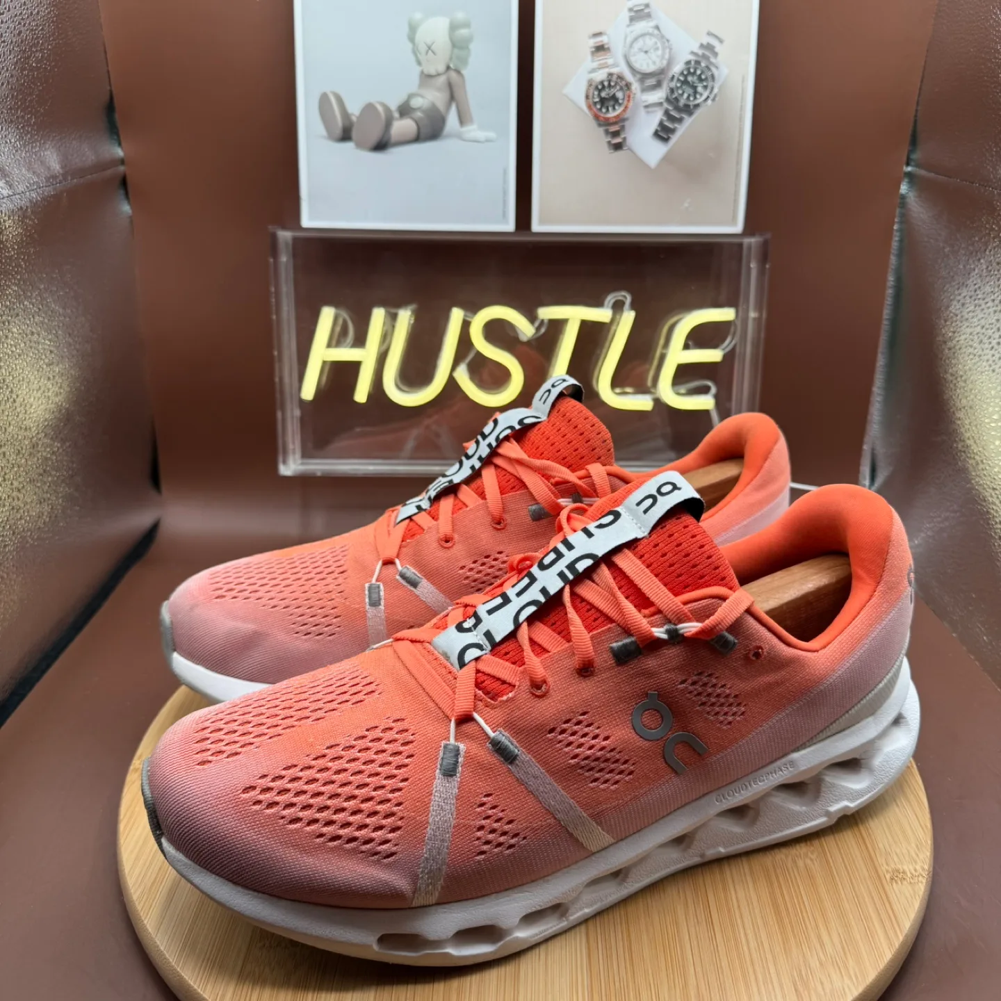 On Cloudsurfer Flame White Men’s Sz 11 image indicator(2)