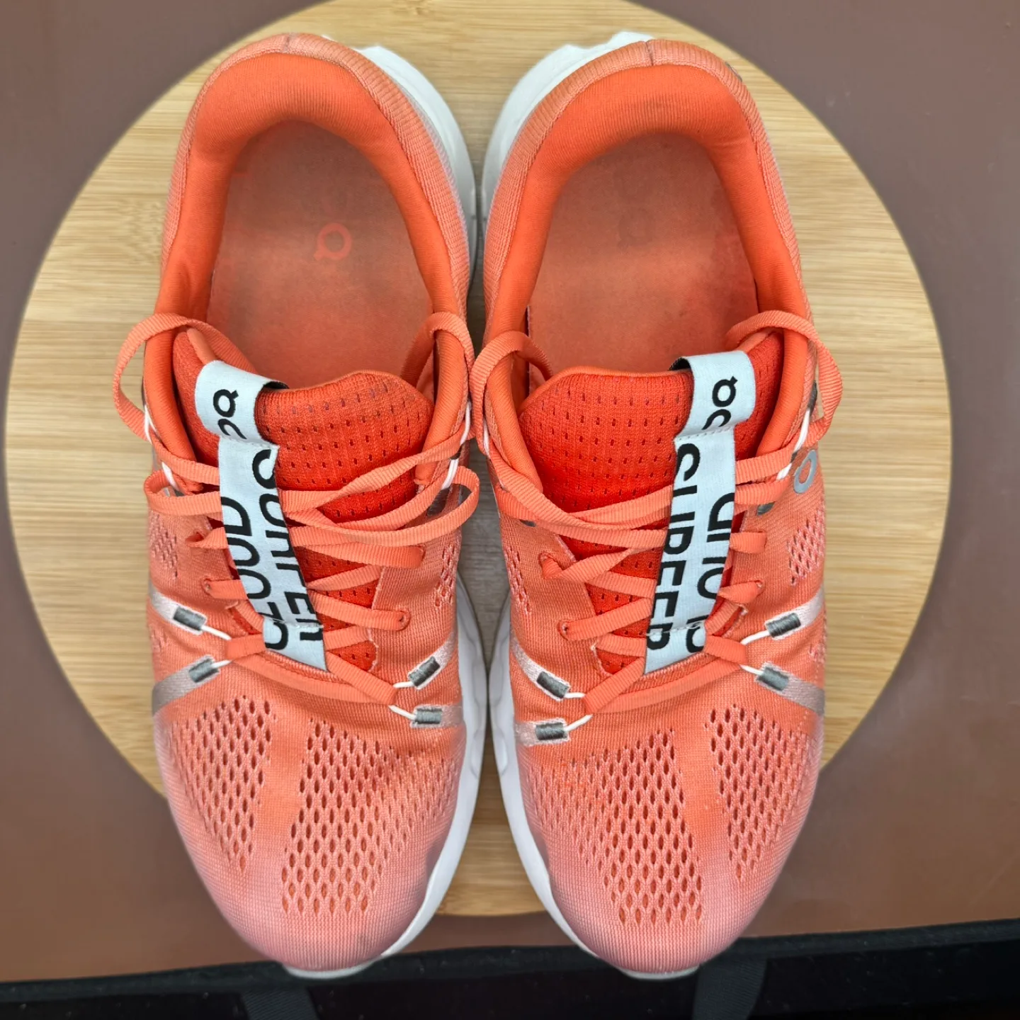 On Cloudsurfer Flame White Men’s Sz 11 image indicator(9)